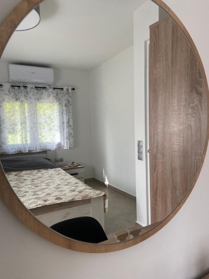 Willa M & F House Oropos Zewnętrze zdjęcie